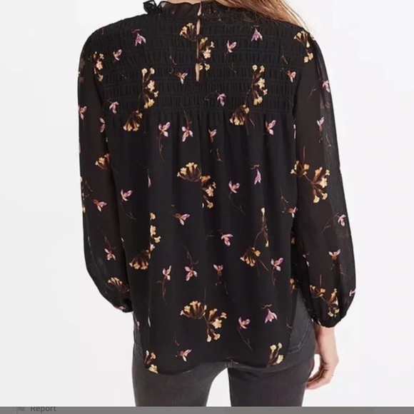 Madewell Georgette Ruffle-Collar Smocked Blouse in Falling Freesias sz sm - Picture 3 of 8